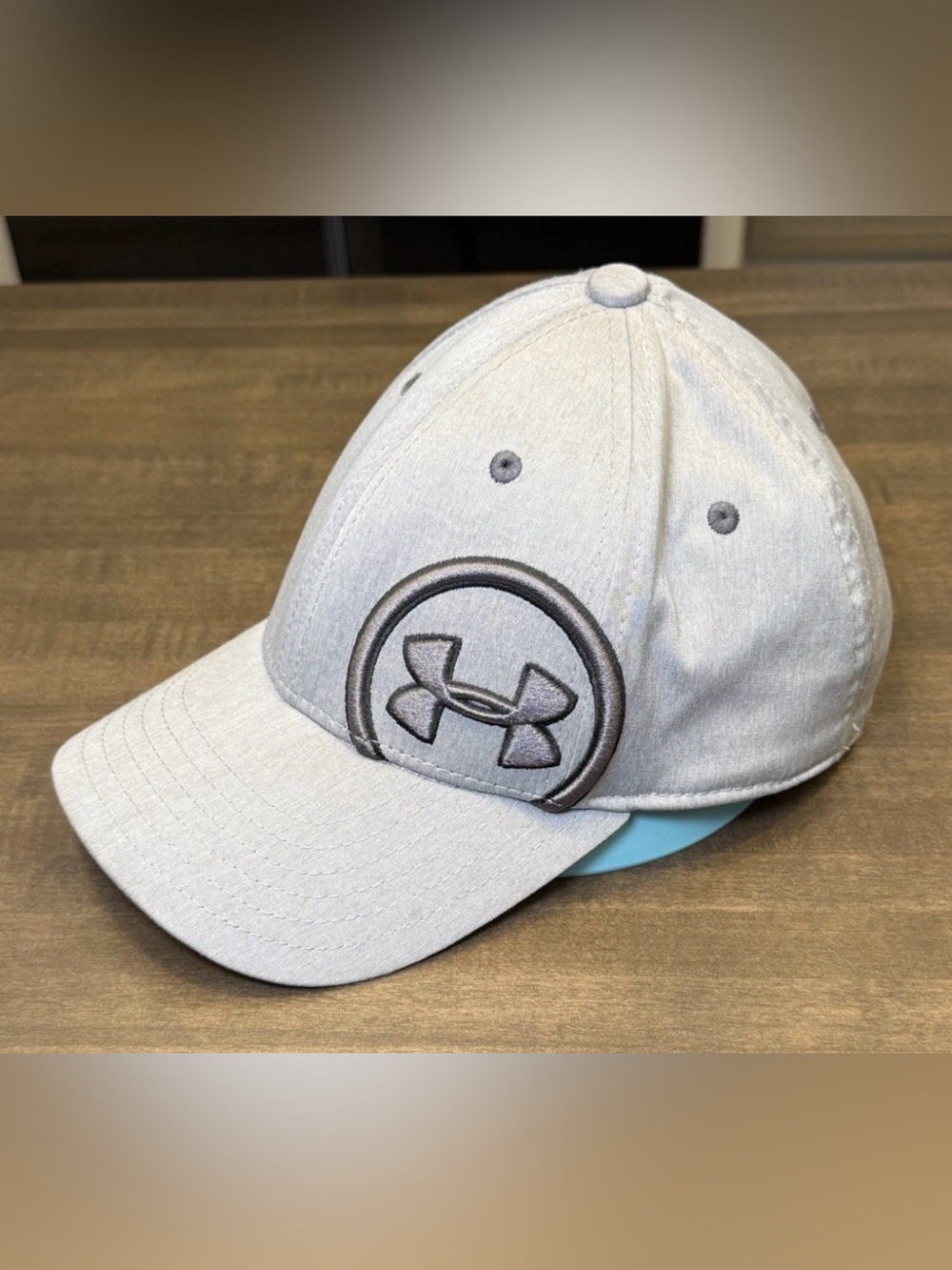 UNDER ARMOUR GREY BASEBALL HAT GRAY
LOGO YOUTH S SMALL 7/8 Years - Picture 2 of 6